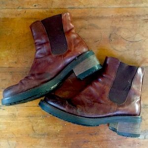 Joan and David vintage leather Chelsea boot size 9